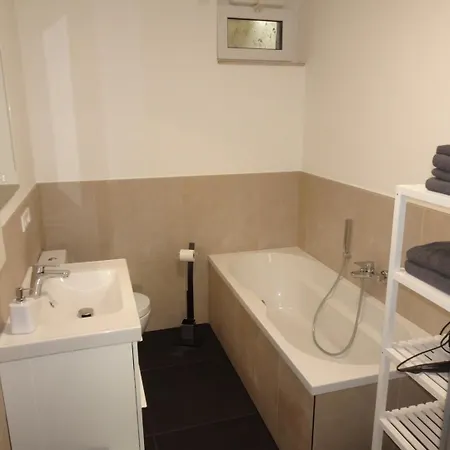 Kaestner Apartment